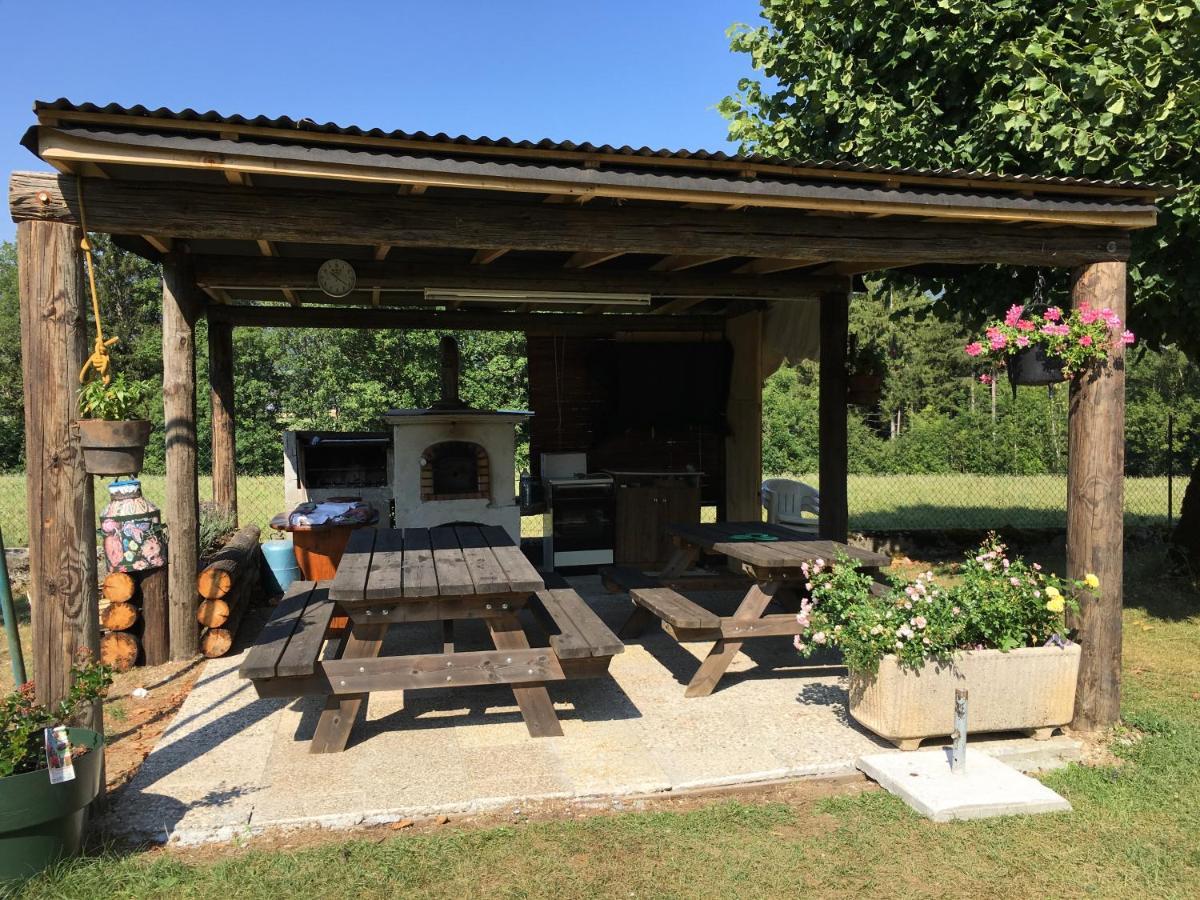 Chambres D'Hotes Des Bauges Route 26 57 La Motte-en-Beauges Екстериор снимка
